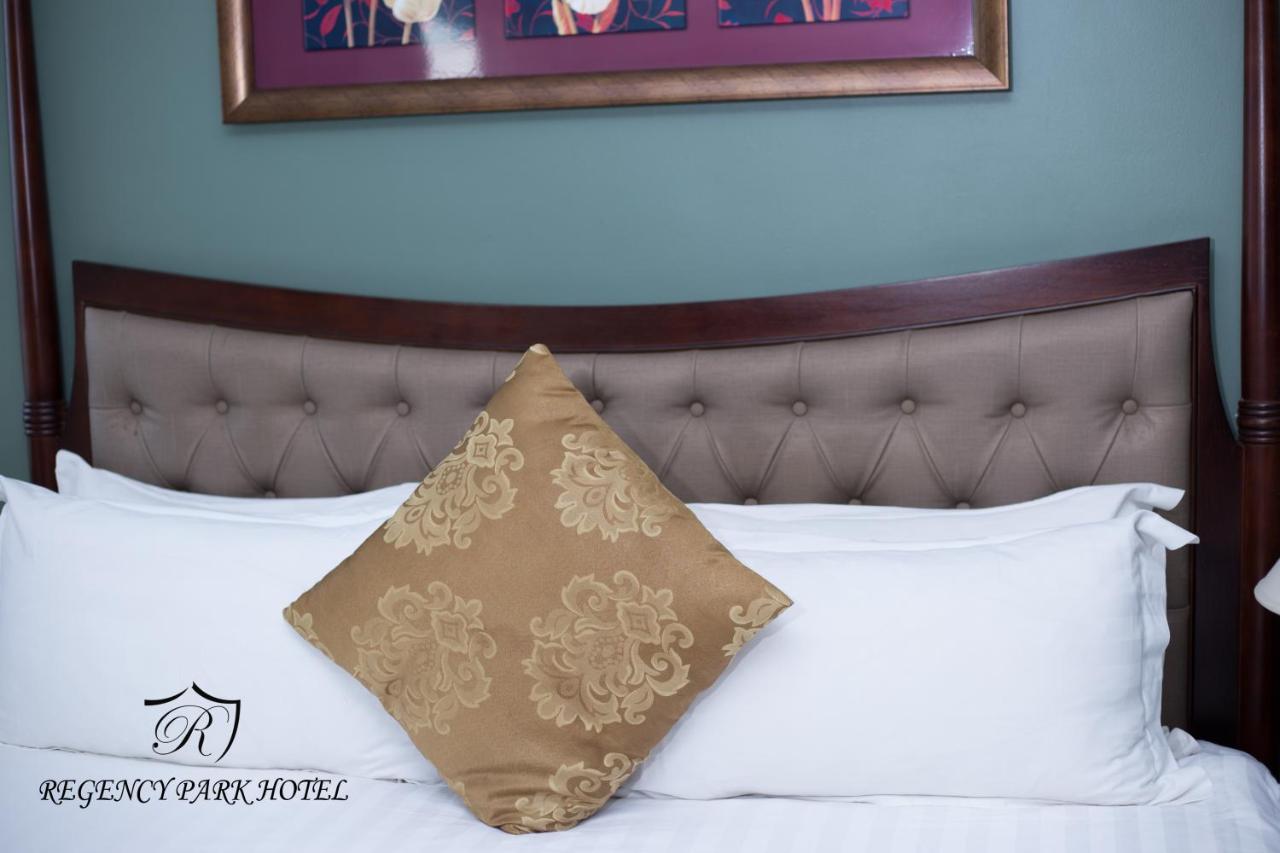 Regency Park Hotel Dar es Salaam Exterior photo